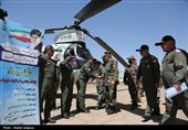 انضمام 10 مروحیات معاد تأهیلها إلى أسطول طیران الجیش الإیرانی