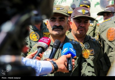 انضمام 10 مروحیات معاد تأهیلها إلى أسطول طیران الجیش الإیرانی