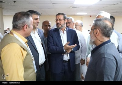 حجة الإسلام نواب یلتقی بالحجاج الإیرانیین فی مکة المکرمة