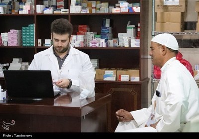 حجة الإسلام نواب یلتقی بالحجاج الإیرانیین فی مکة المکرمة