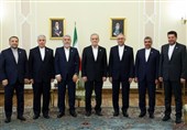 Foreign Relations to Strengthen Iran against Pressures: President