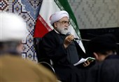 36 سال زعامت رهبر انقلاب استمرار راه امام خمینی(ره) است