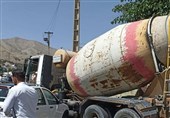 برخورد میکسر بتن با 3 خودرو و یک ساختمان در سعادت‌آباد