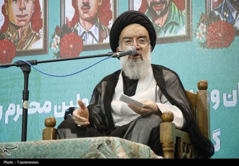 قیام ۱۵ خرداد معرکه‌ای خدایی بود که مردم به‌پا کردند