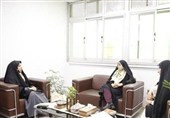 تأکید بر نقش محوری زنان در توسعه اجتماعی، اقتصادی کیش