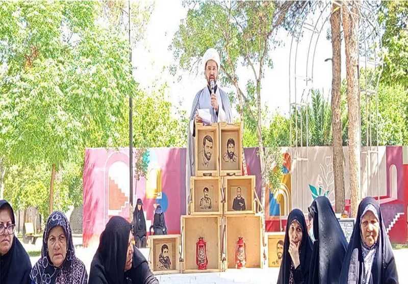 امام(ره) وارث مکتب امام باقر(ع) و الگوی مقاومت در برابر است امام(ره) وارث مکتب امام باقر(ع) و الگوی مقاومت در برابر است