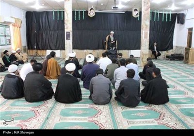 مراسم سالگرد ارتحال امام (ره) در مدرسه علمیه بوشهر