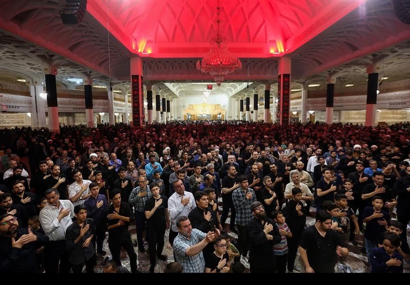  اجتماع لبیک یا حسین(ع) در حرم حضرت معصومه(س) برگزار شد 