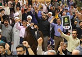 قیام نمازگزاران در محکومیت حمله ‌اسرائیل/ فقط انتقام‌