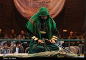 ذوالفقار خوانی شبیه حضرت عباس (ع) در سوگواره تعزیه دهزیار