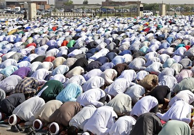 عيد،قربان،قشم،نماز،تكبير،جمعه،روز،صبح،اقامه،برگزاري،شهر