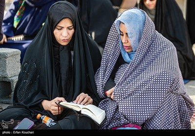 مراسم دعای عرفه در کهف الشهدا