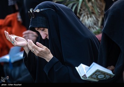 مراسم دعای عرفه در کهف الشهدا
