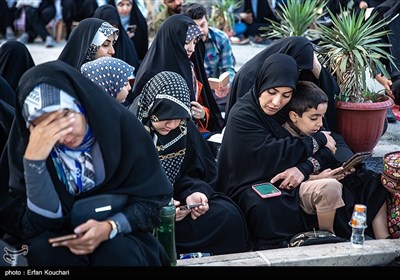 مراسم دعای عرفه در کهف الشهدا