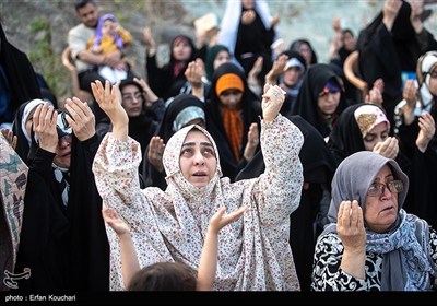 مراسم دعای عرفه در کهف الشهدا
