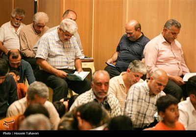 مراسم دعای عرفه در کیش 