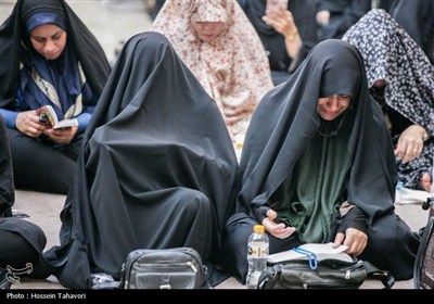 مراسم دعای عرفه در کیش 