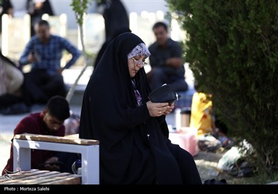 مراسم دعای عرفه در اصفهان و همدان