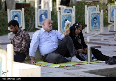 مراسم دعای عرفه در اصفهان و همدان