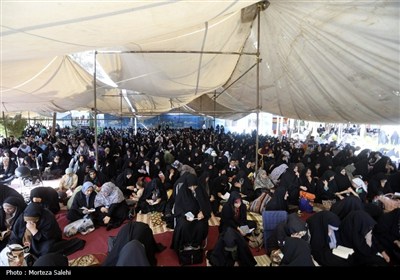 مراسم دعای عرفه در اصفهان و همدان