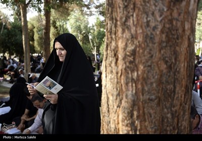 مراسم دعای عرفه در اصفهان و همدان