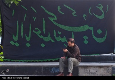 زمزمه‌های عرفه در کنار لاله‌های خونین گلزار شهدای اهر