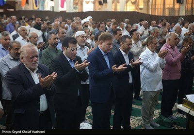 اقامه نماز عید قربان در بوشهر