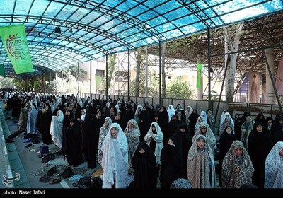 صلاة عيد الأضحى في جامعة طهران