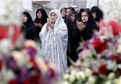 طنین دعای الهمّ اهلَ الکبریاءِ و العظمة در حرم شاهچراغ (ع)