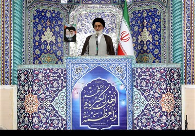 نماز عید قربان در مصلی قدس قم
