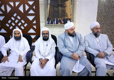 دیدار صمیمانه علمای اهل سنت با سرپرست حجاج ایرانی در مکه