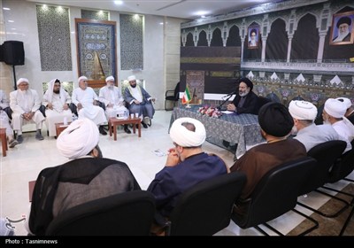 دیدار صمیمانه علمای اهل سنت با سرپرست حجاج ایرانی در مکه