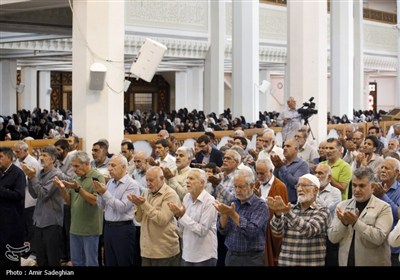 صلاة عيد الأضحى في مرقد شاه جراغ (ع)