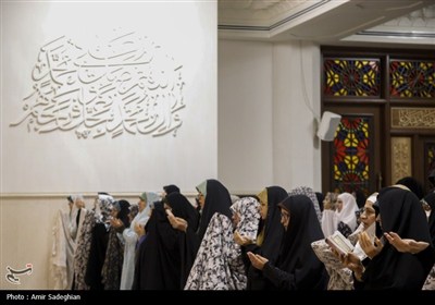 صلاة عيد الأضحى في مرقد شاه جراغ (ع)