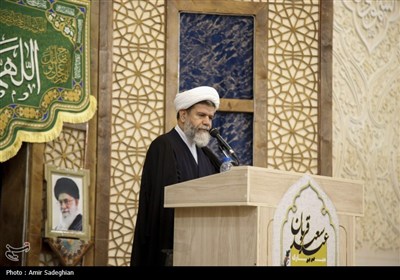 صلاة عيد الأضحى في مرقد شاه جراغ (ع)