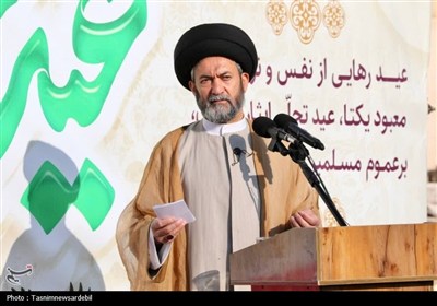 نماز باشکوه عید سعید قربان به امامت آیت‌الله عاملی در شهیدگاه