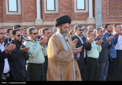 نماز باشکوه عید سعید قربان به امامت آیت‌الله عاملی در شهیدگاه