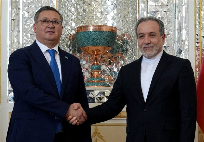  دیدار وزیر خارجه قزاقستان با عراقچی 