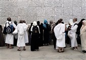 Pilgrims Perform Final Hajj Rites in Mina, Mecca