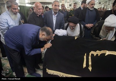 تشییع پیکر آیت الله حجتی در کرمانشاه
