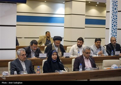 نشست کمیسیون تخصصی کارگروه ملی زیارت در حرم شاهچراغ (ع)