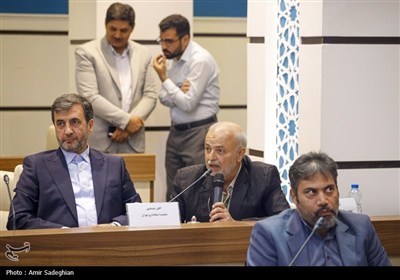 نشست کمیسیون تخصصی کارگروه ملی زیارت در حرم شاهچراغ (ع)