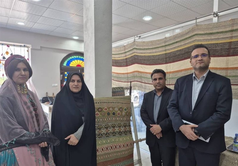 رونمایی از گلیم قشقایی عربی در بوشهر