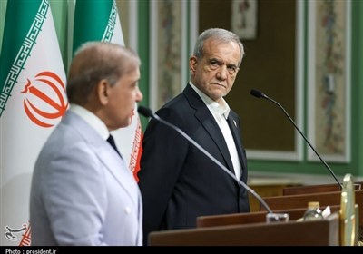 Iran Backs Lasting Peace between Pakistan, India