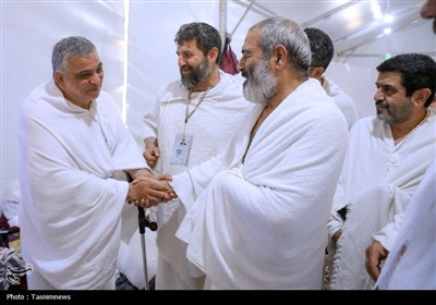 بازدید میدانی سرپرست حجاج ایرانی از بیمارستان صحرایی و کاروان جانبازان در عرفات
