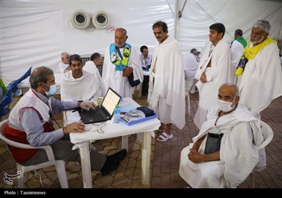 بازدید میدانی سرپرست حجاج ایرانی از بیمارستان صحرایی و کاروان جانبازان در عرفات