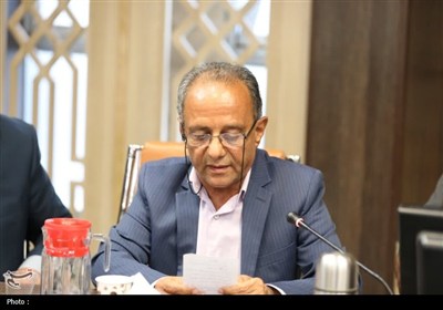 نشست استاندار چهارمحال و بختیاری با احزاب و تشکل‌های سیاسی اصلاح‌طلب