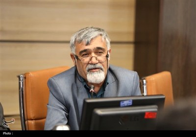 نشست استاندار چهارمحال و بختیاری با احزاب و تشکل‌های سیاسی اصلاح‌طلب