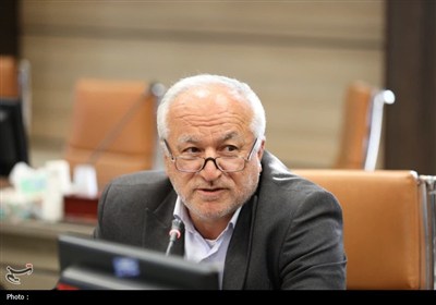 نشست استاندار چهارمحال و بختیاری با احزاب و تشکل‌های سیاسی اصلاح‌طلب