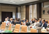 نشست استاندار چهارمحال و بختیاری با احزاب و تشکل‌های سیاسی اصلاح‌طلب